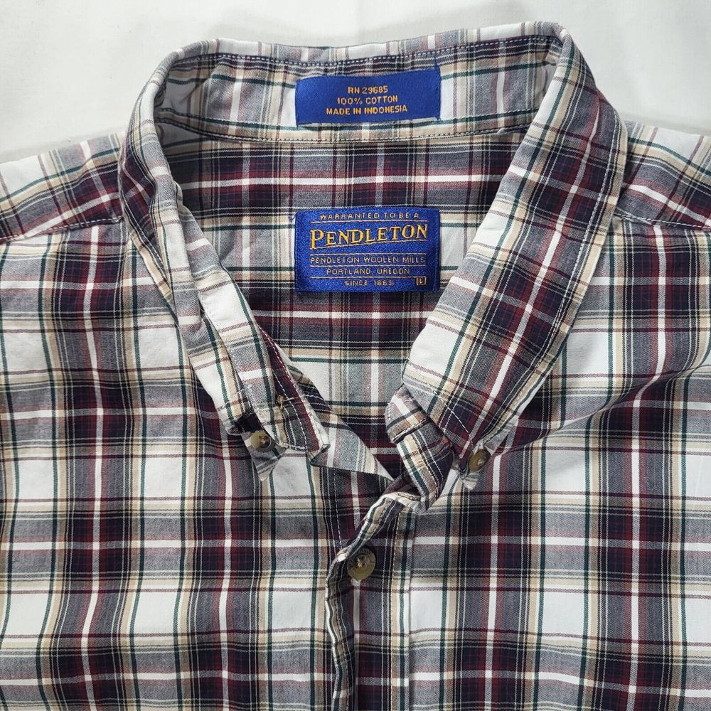 Pendleton Men's Large White Red Plaid Short Sleeve Button Shirt